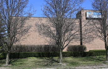 1385 E 12 Mile Rd, Madison Heights, MI for lease Building Photo- Image 2 of 5