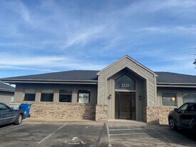 Turnkey office space - 1100 sq ft - Bar