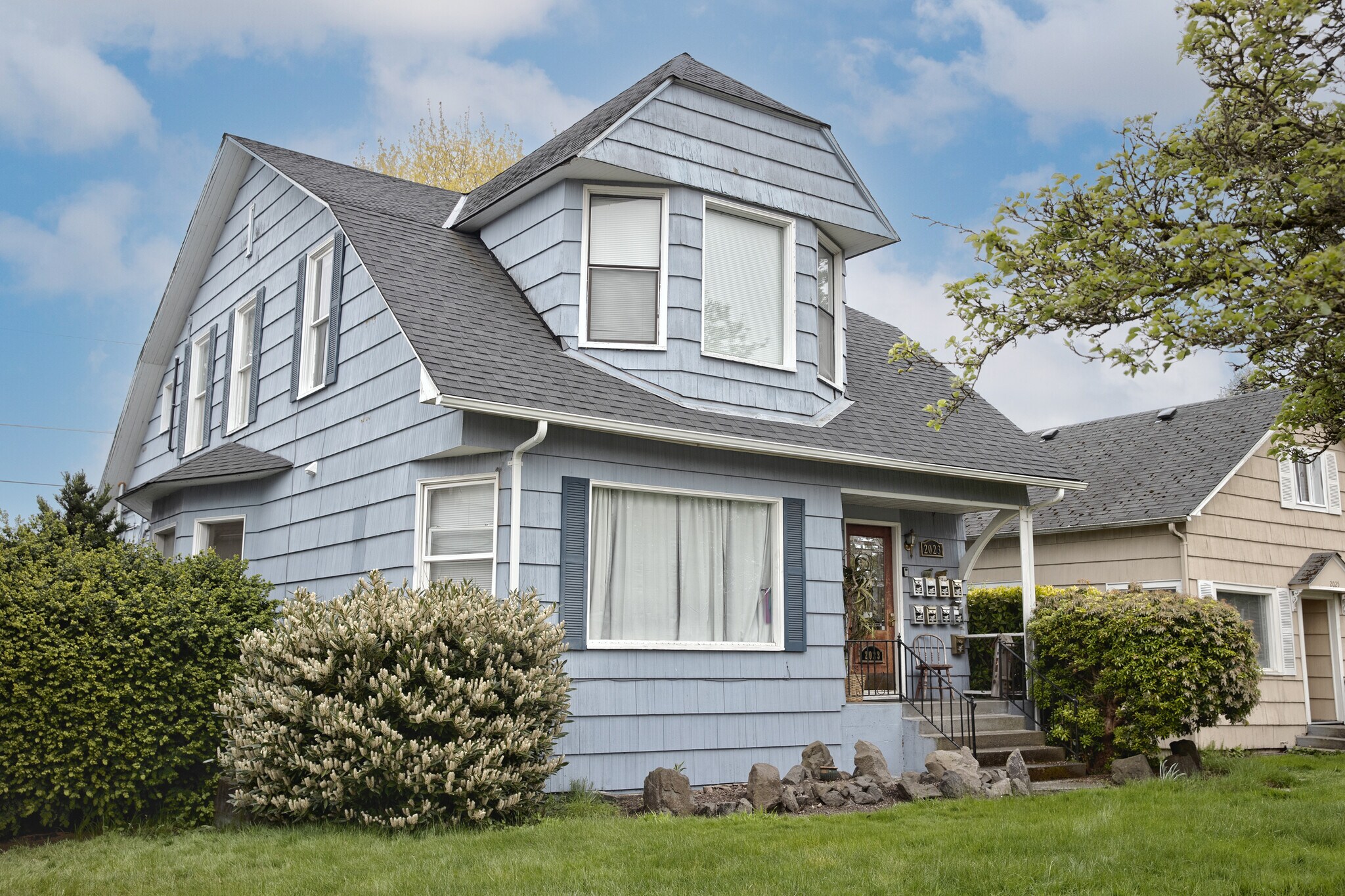 2023 Colby Ave, Everett, WA for sale Primary Photo- Image 1 of 1