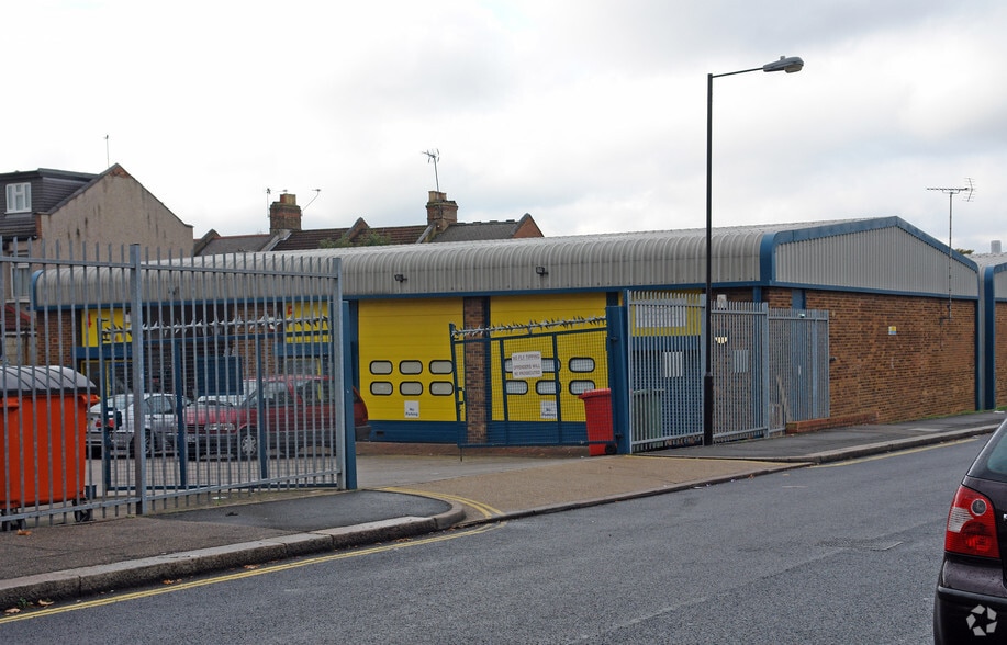 Clifford Rd, London for sale - Building Photo - Image 1 of 1