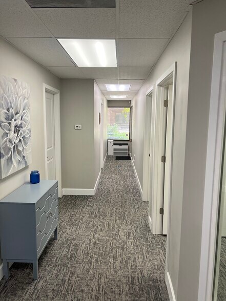 11166 Huron St, Northglenn, CO for sale - Interior Photo - Image 2 of 20