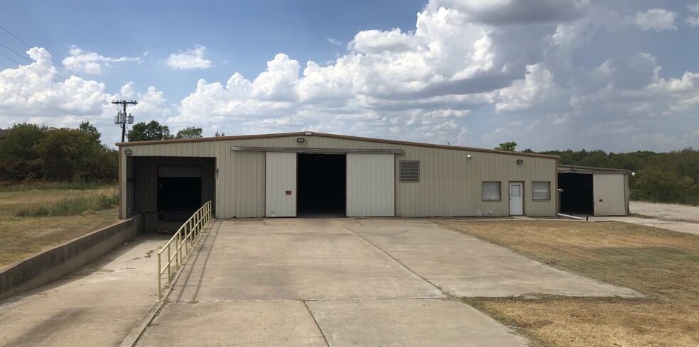 1000 Ferguson Rd, Corsicana, TX for sale - Primary Photo - Image 1 of 9