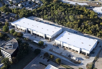 420 Oakbend Dr, Lewisville, TX for sale Interior Photo- Image 2 of 4