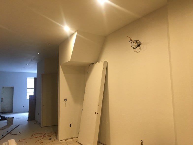 1792 Broadway, Brooklyn, NY for lease - Interior Photo - Image 3 of 39