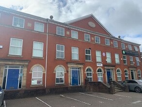 Park Rd, Manchester for lease Building Photo- Image 1 of 5