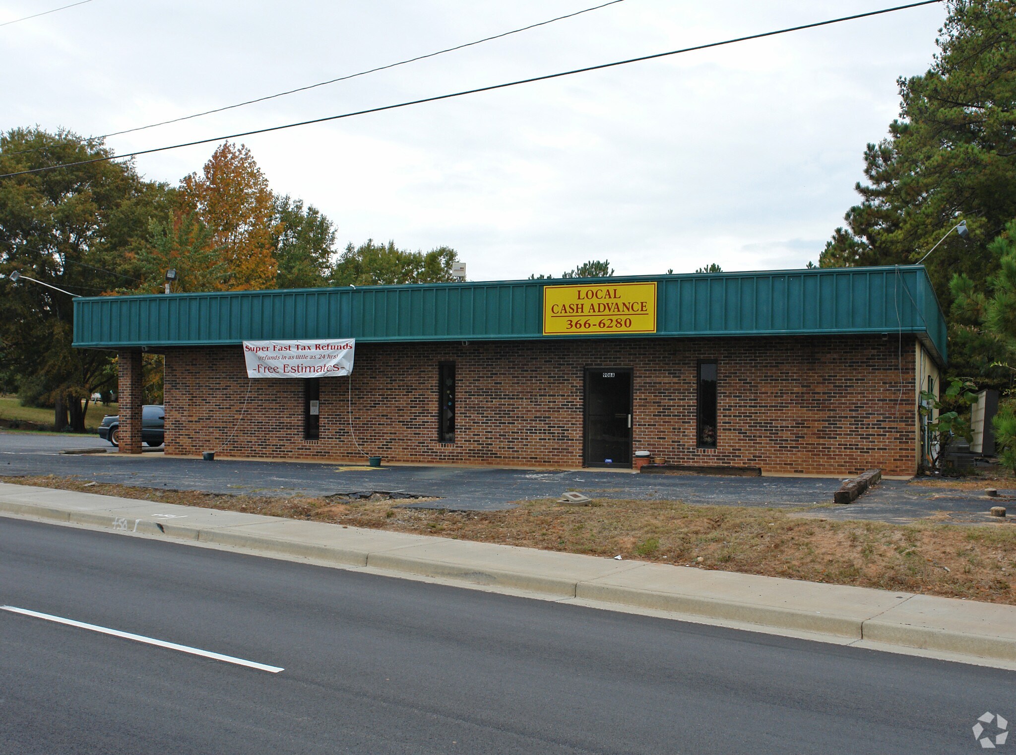 906 W Greenwood St, Abbeville, SC for sale Primary Photo- Image 1 of 1