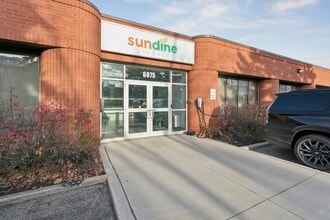 6075 Kestrel Rd, Mississauga, ON for lease Building Photo- Image 1 of 9