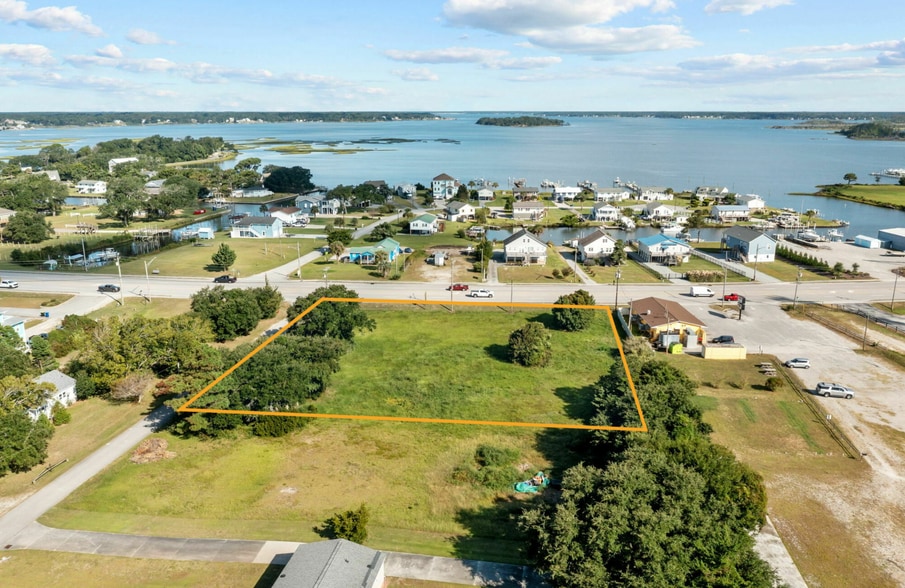 406 Cedar Point Blvd, Cedar Point, NC for sale - Aerial - Image 2 of 5