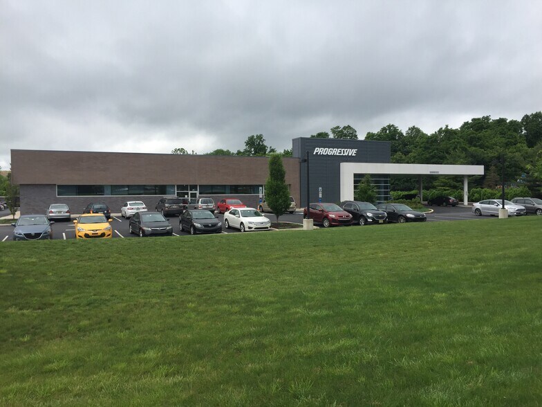 71 General Warren Blvd, Malvern, PA for sale - Building Photo - Image 2 of 4