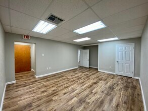 3625-3695 Calder Ave, Beaumont, TX for lease Building Photo- Image 1 of 7