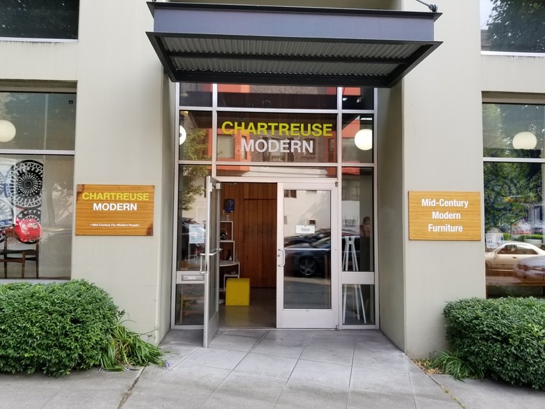 93 Denny Way, Seattle, WA for lease - Building Photo - Image 1 of 4