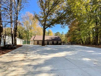 More details for 1804 Lucas Ln, Charlotte, NC - Industrial for Lease