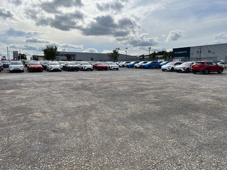 Sutton Rd, Maidstone for lease - Building Photo - Image 3 of 15