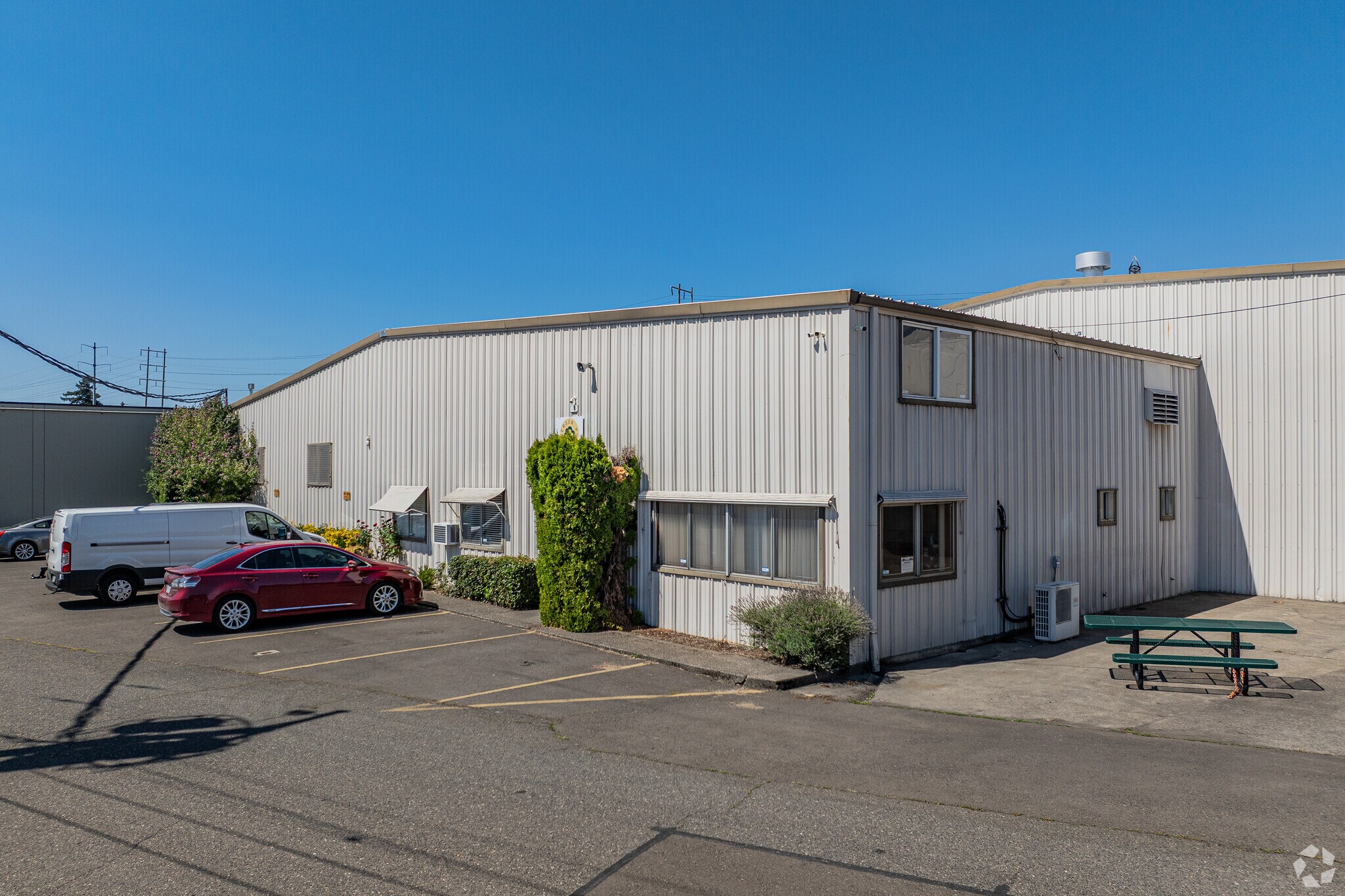 2425-2505 SE Moores St, Milwaukie, OR for sale Primary Photo- Image 1 of 7