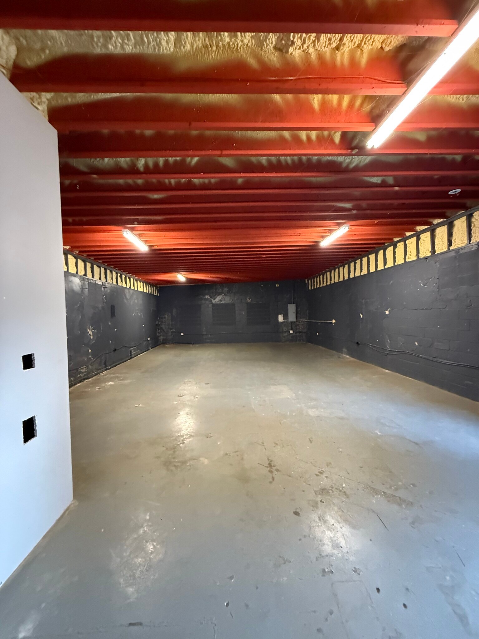 1019 Lee St SW, Atlanta, GA for lease Interior Photo- Image 1 of 4