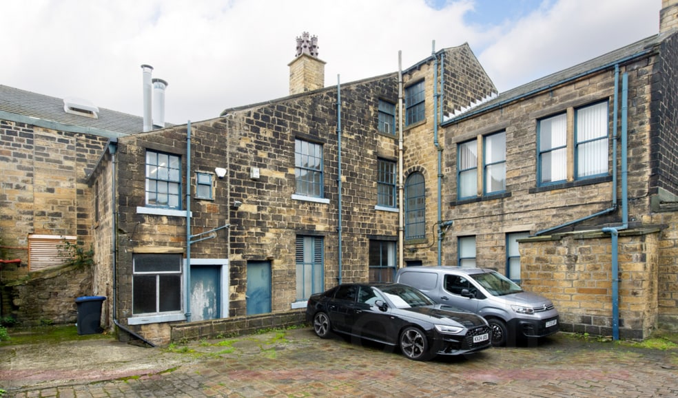 Russell St, Keighley for sale - Building Photo - Image 3 of 4