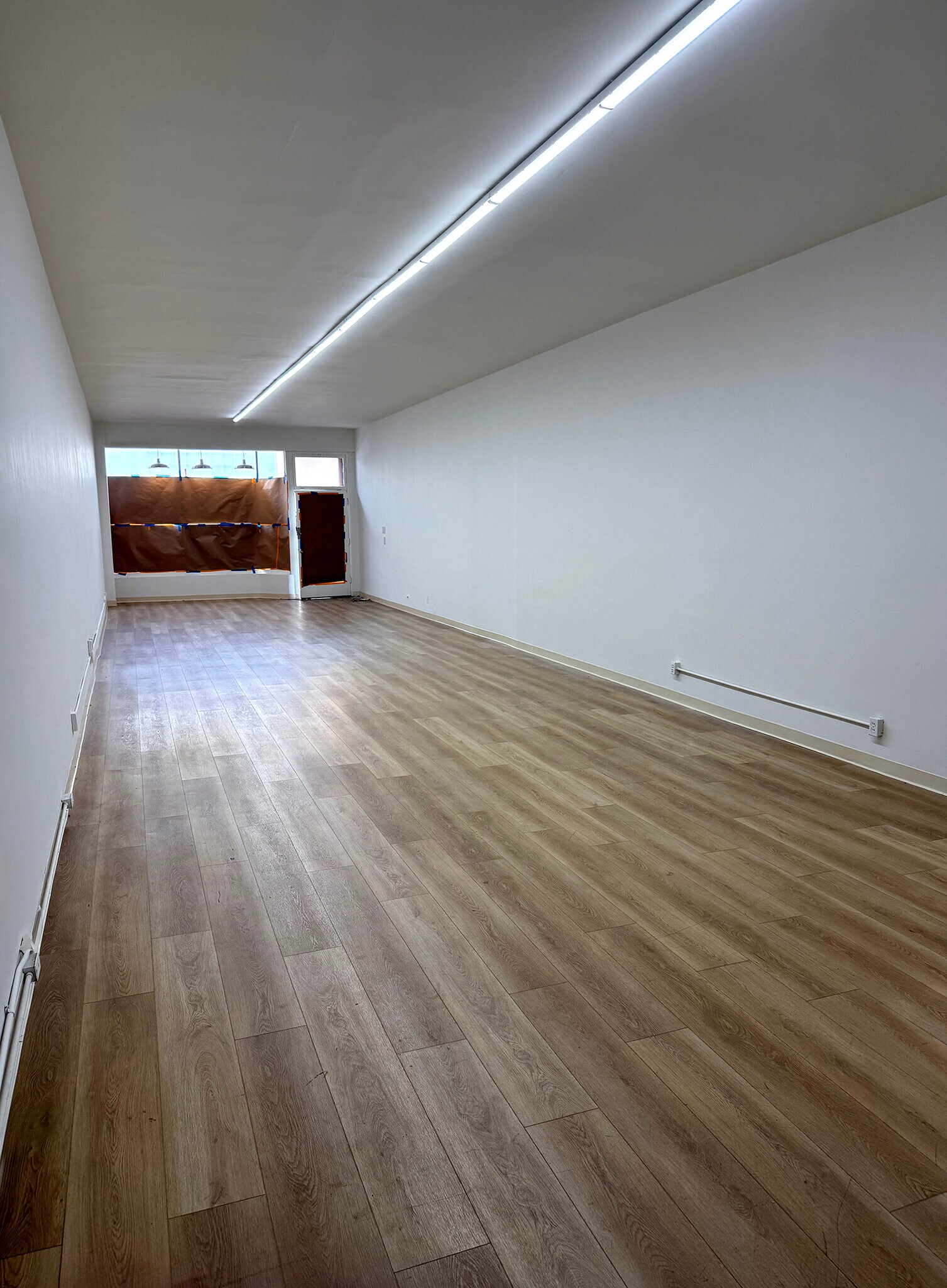 5990 1/2 W Pico Blvd, Los Angeles, CA for lease Interior Photo- Image 1 of 2