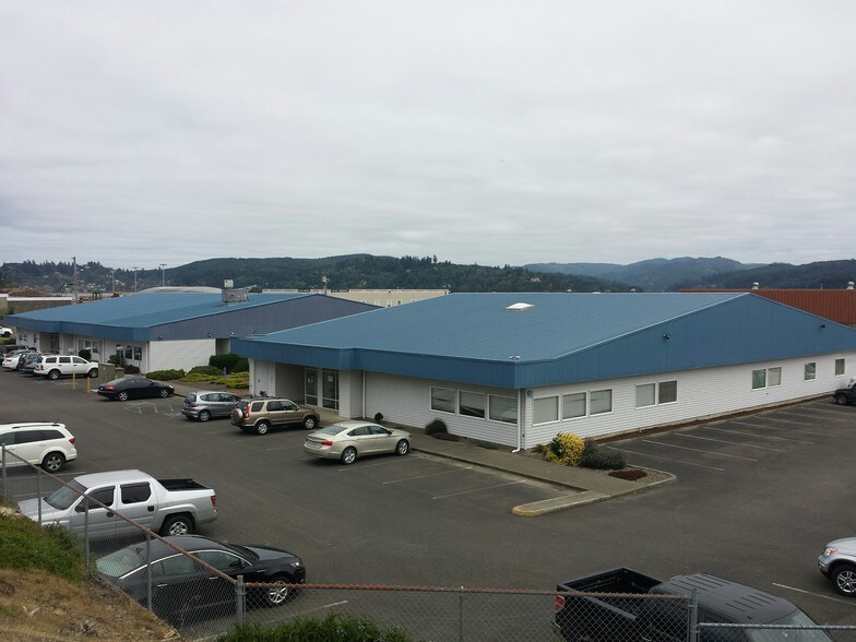 2025 Sheridan Ave, North Bend, OR 97459