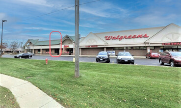 504 Northwest Hwy, Cary, IL for lease Building Photo- Image 2 of 10