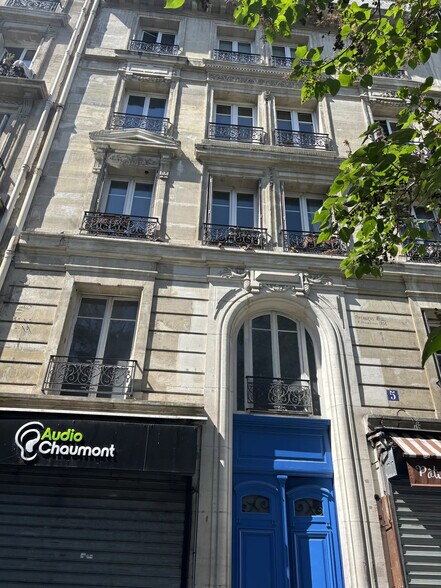 Retail in Paris for lease - Building Photo - Image 1 of 6