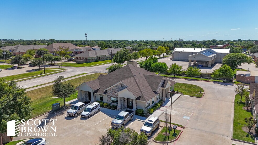 3523 Yucca Dr, Flower Mound, TX for lease - Building Photo - Image 2 of 12