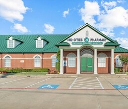 2000 Precinct Line Rd, Hurst, TX for lease Interior Photo- Image 1 of 20