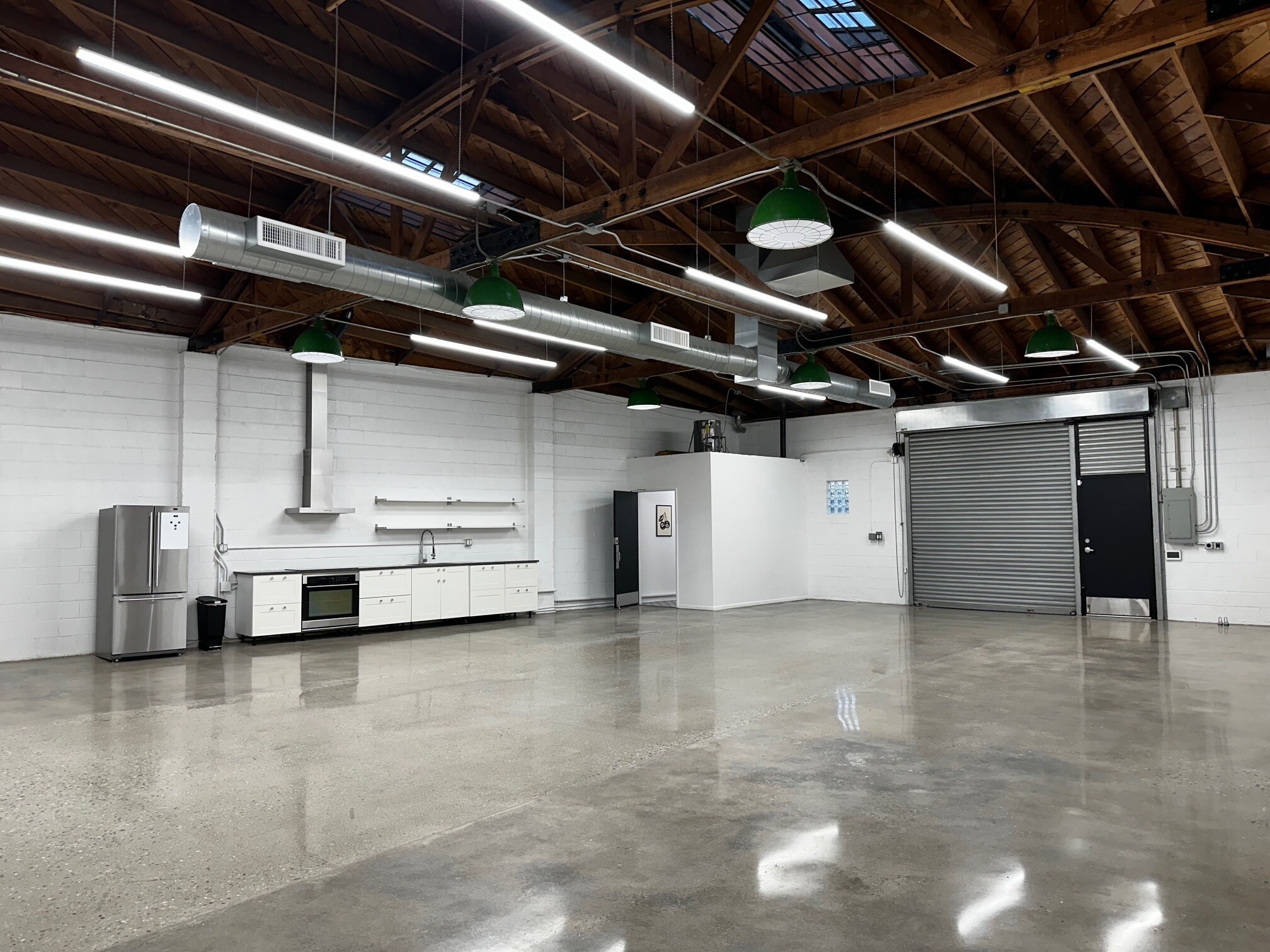 6819 West Blvd, Inglewood, CA for lease Building Photo- Image 1 of 14