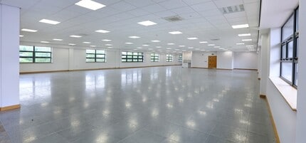 Lake View Dr, Nottingham for lease Interior Photo- Image 1 of 1