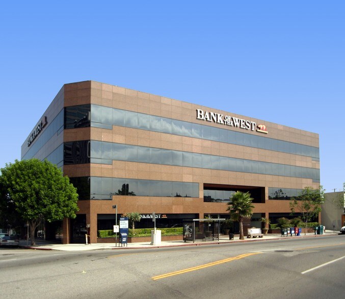 15165 Ventura Blvd, Sherman Oaks, CA for lease - Primary Photo - Image 1 of 4