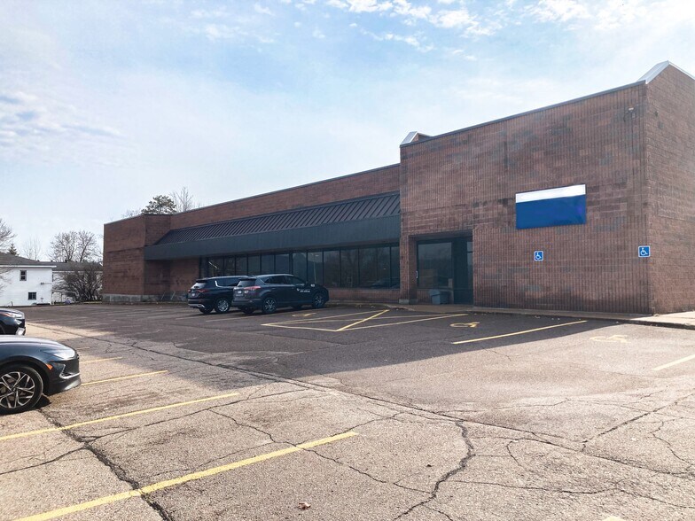 56 Ridge Rd, Deep River, ON for sale - Building Photo - Image 1 of 1