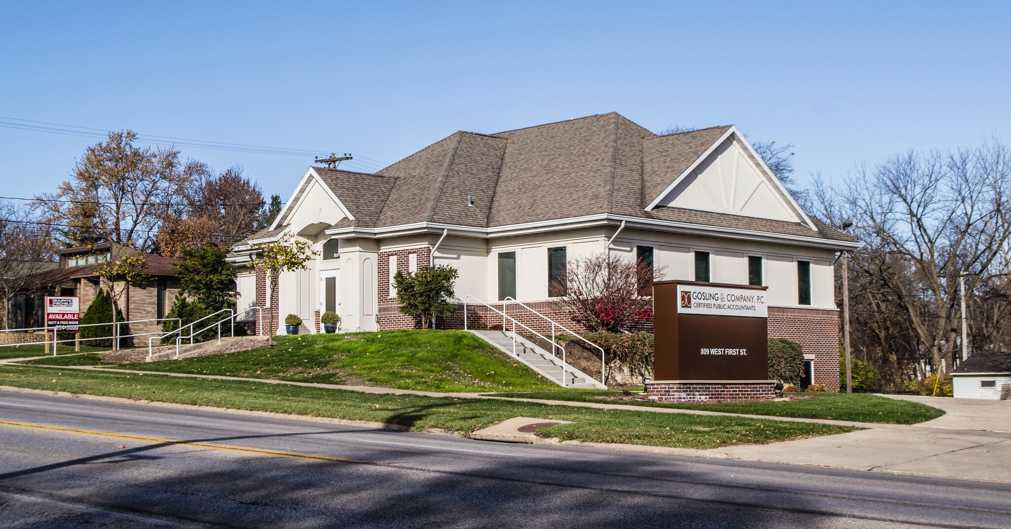 809 W 1st St, Cedar Falls, IA for sale Primary Photo- Image 1 of 1