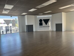 7901-7911 Melrose Ave, Los Angeles, CA for lease Interior Photo- Image 1 of 1