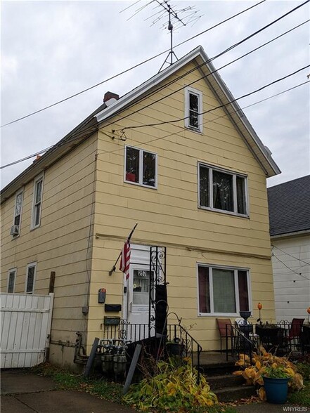 257 Ideal St, Buffalo, NY for sale - Primary Photo - Image 1 of 14