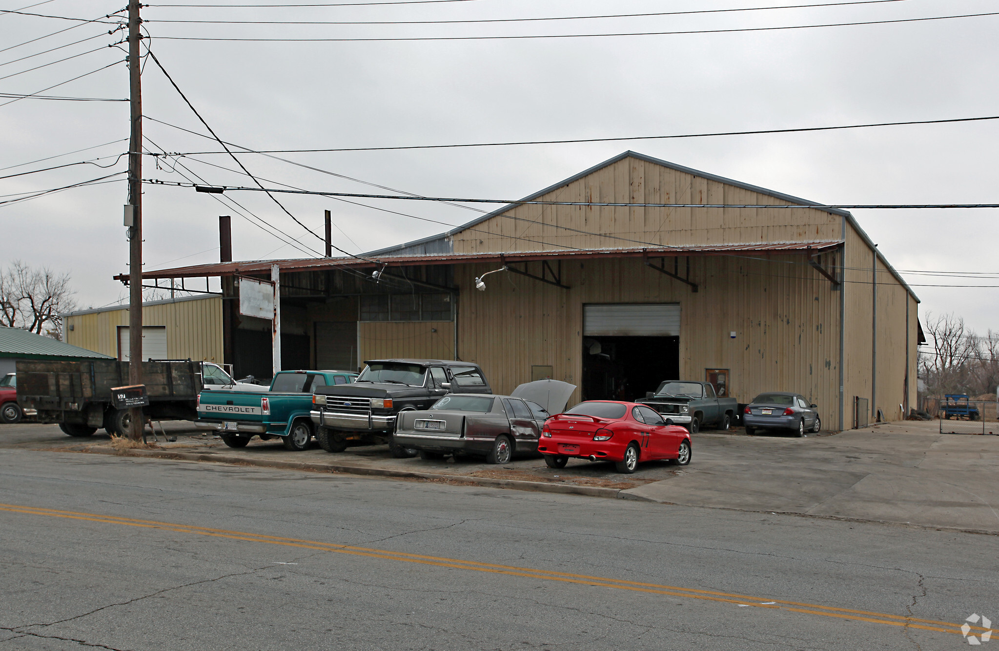 5716-5722 E Tecumseh St, Tulsa, OK for lease Primary Photo- Image 1 of 8