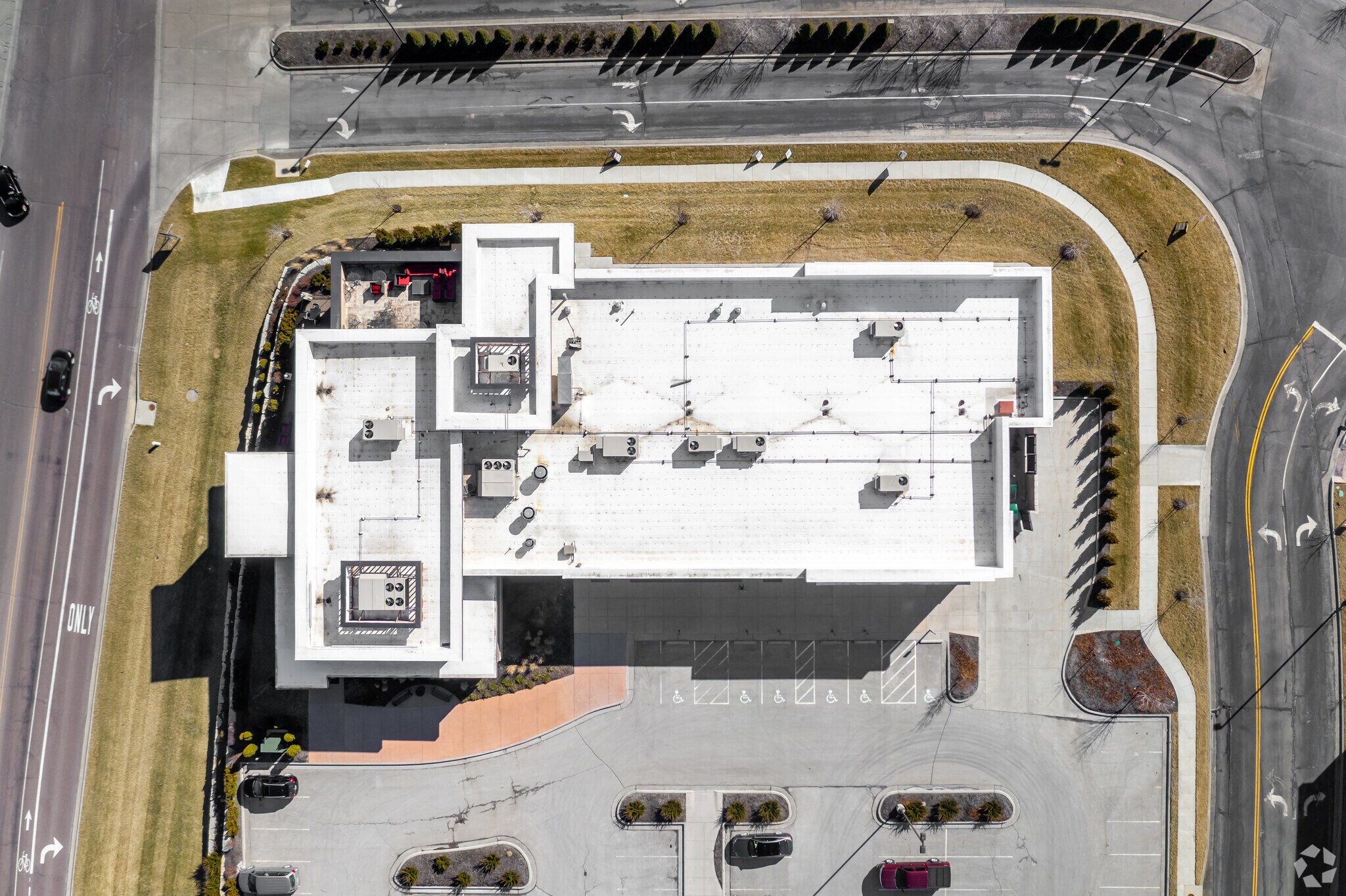 6301 W 135th St, Overland Park, KS 66223 - Turn Key Restaurant and