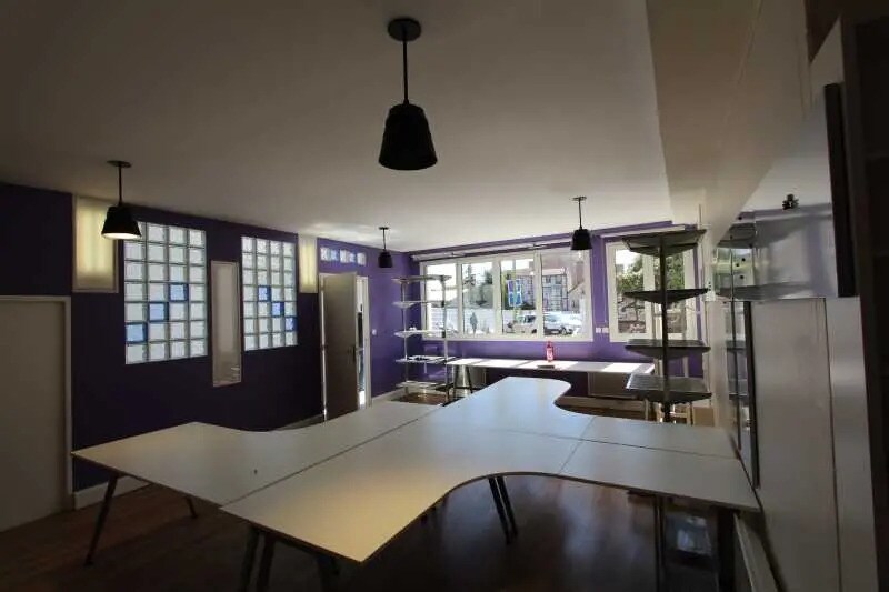 Office in Bagneux for lease - Building Photo - Image 2 of 7