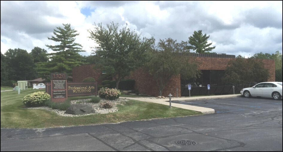 1320 Medical Park Dr, Fort Wayne, IN for sale - Building Photo - Image 1 of 1