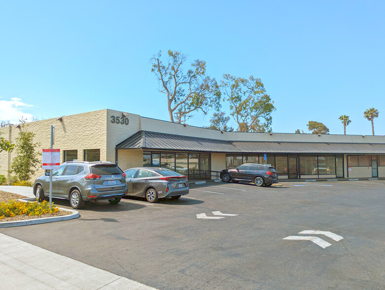 3506-3530 E Main St, Ventura, CA for lease - Building Photo - Image 1 of 5