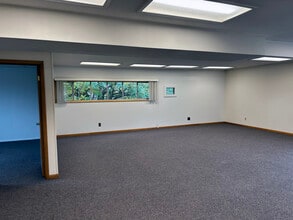 9442 SW Barbur Blvd, Portland, OR for lease Interior Photo- Image 2 of 3