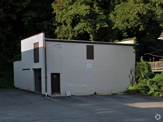 135-A Greenwood Ave, Wyncote, PA for lease - Building Photo - Image 2 of 2