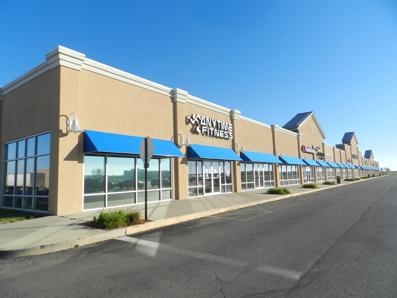 301 Towne Center Blvd, Van Wert, OH for lease - Building Photo - Image 1 of 2