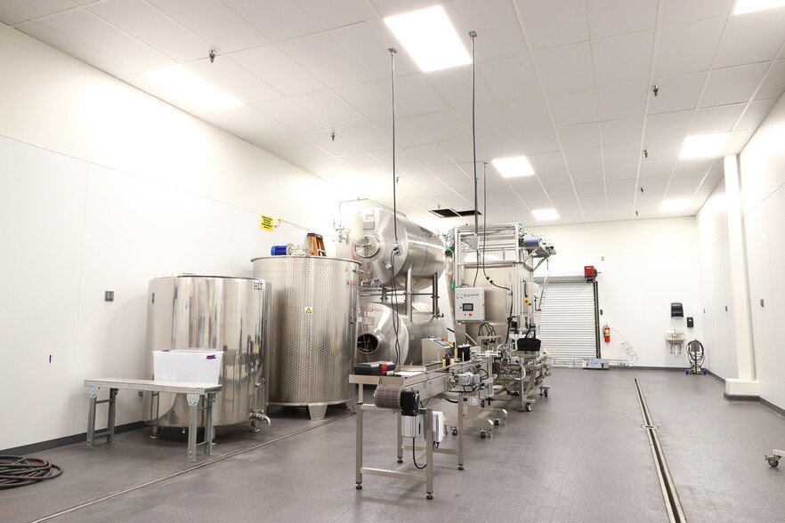 3215-3225 E 42nd Ave, Denver, CO for sale - Building Photo - Image 3 of 21