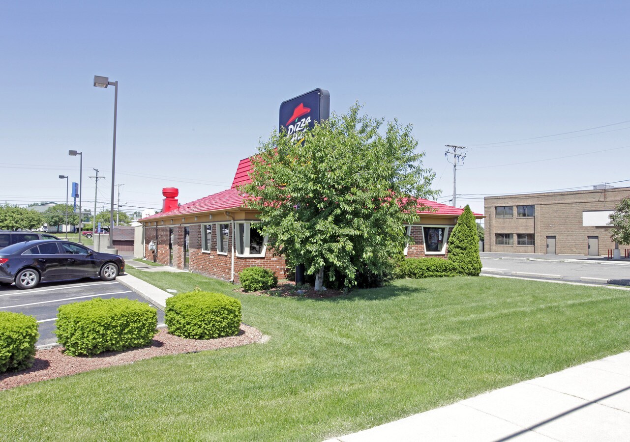 38300-w-10-mile-rd-farmington-mi-48335-loopnet