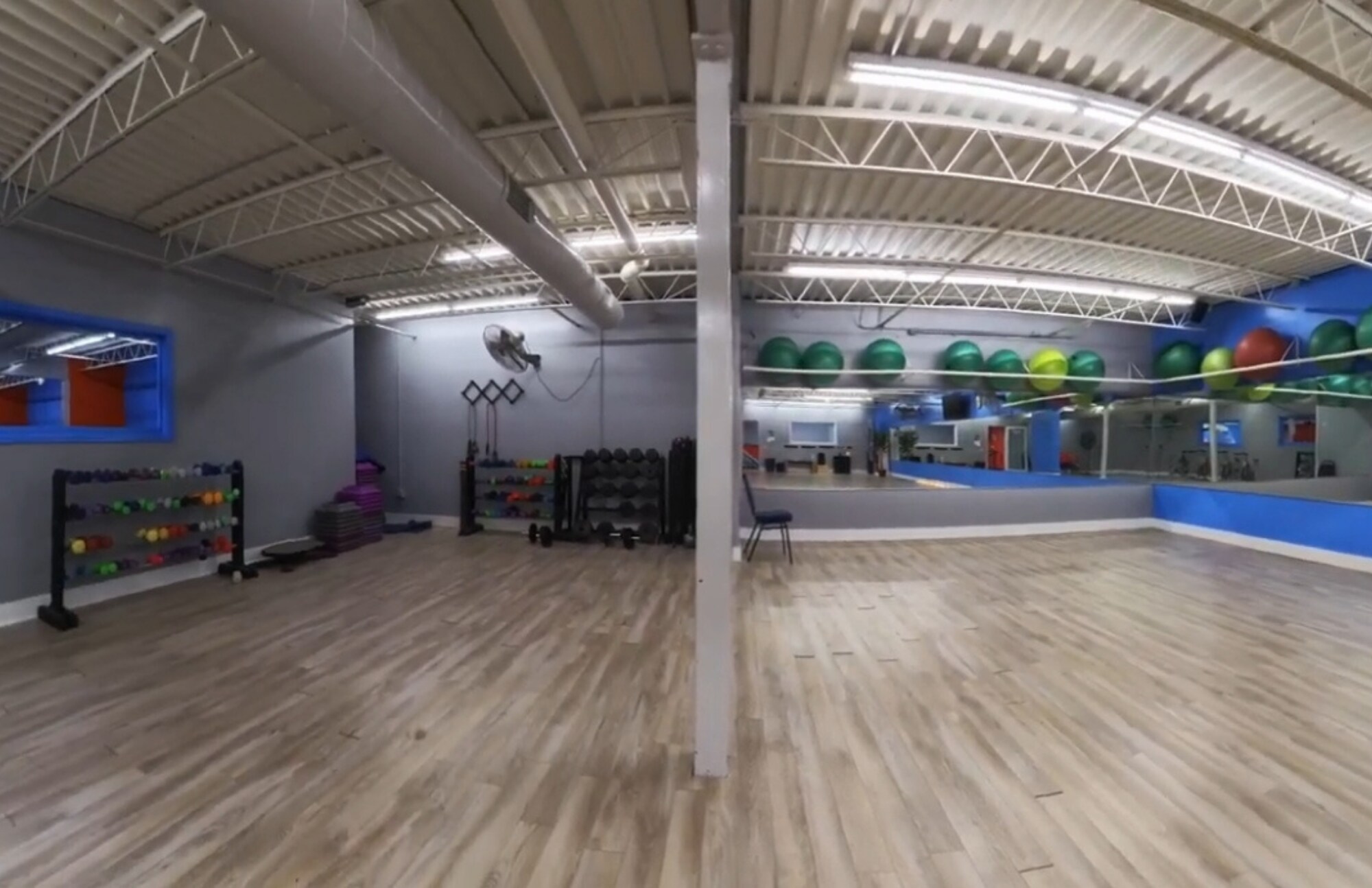 1040 4 Mile Rd, Grand Rapids, MI for lease Interior Photo- Image 1 of 6