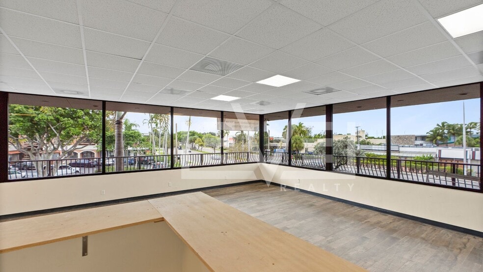 3038 N Federal Hwy, Fort Lauderdale, FL for lease - Building Photo - Image 3 of 17