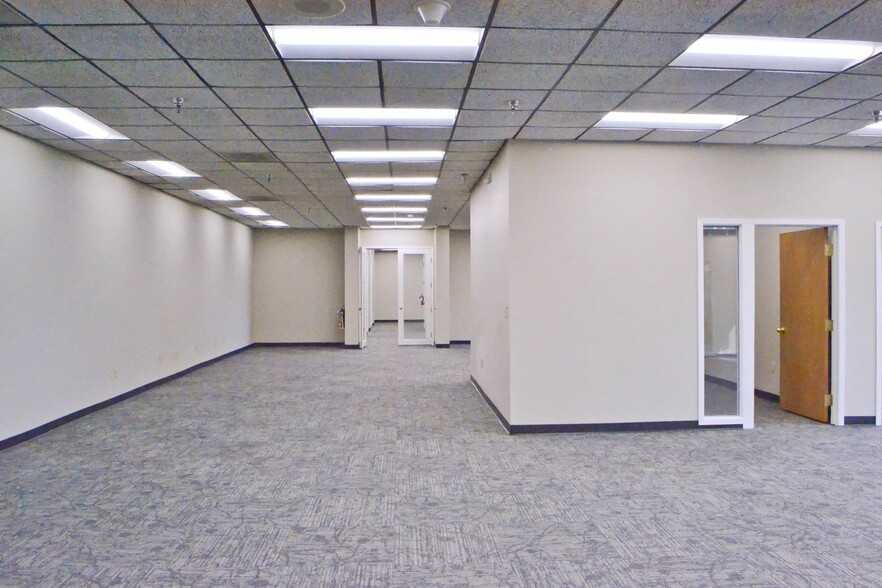 2001 1st Ave N, Fargo, ND for lease - Interior Photo - Image 3 of 8