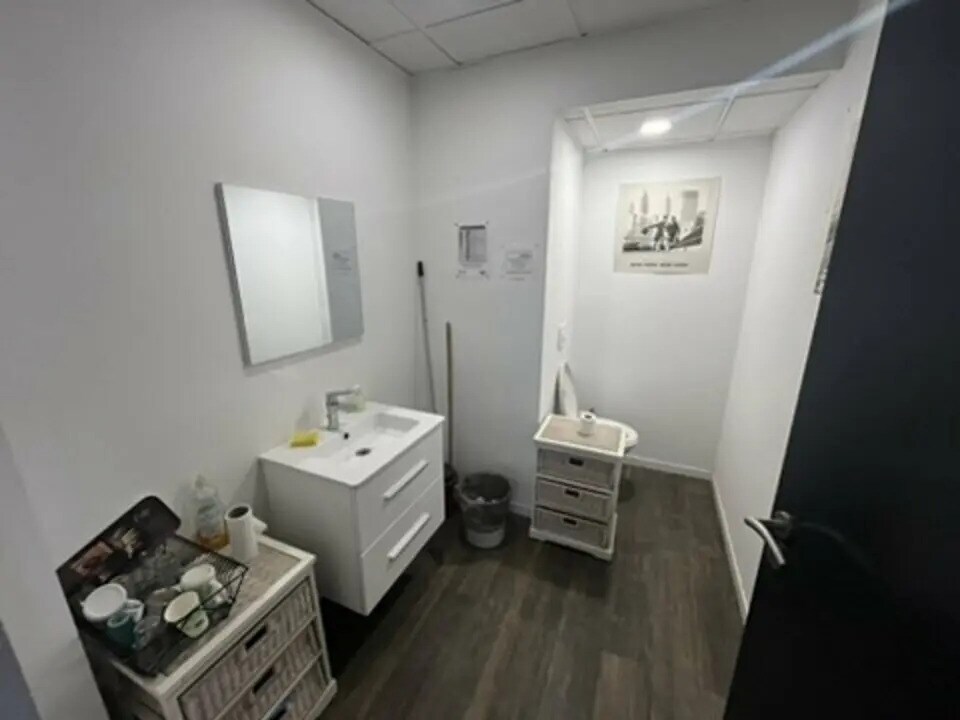 80 Rue Charles Duchesne, Aix-en-Provence for sale Interior Photo- Image 1 of 10