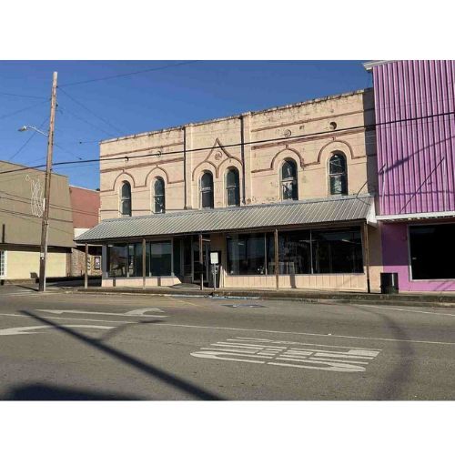 100 S Main St, Newton, MS 39345