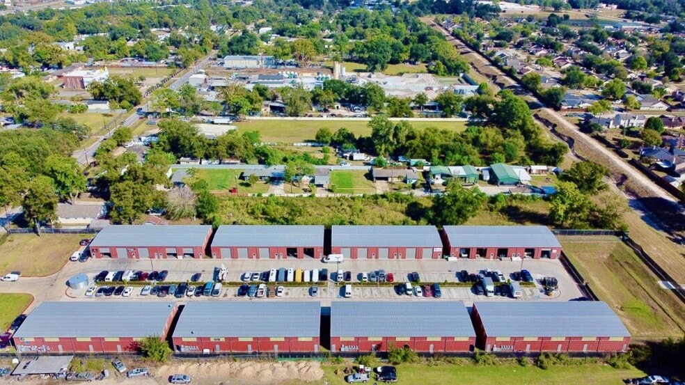 5721 Breen Dr, Houston, TX for sale - Aerial - Image 3 of 10