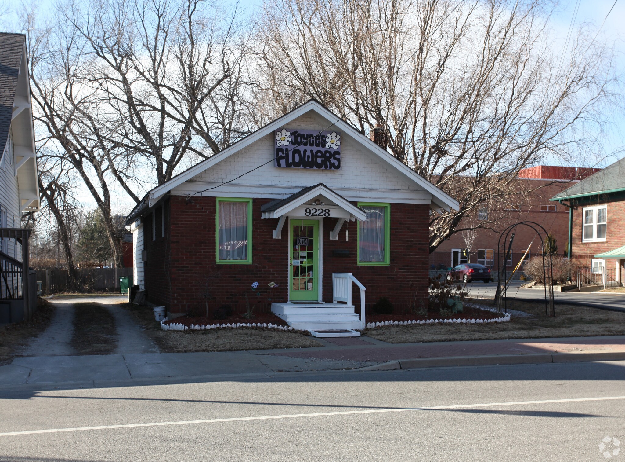 9228 Pflumm Rd, Lenexa, KS for sale Primary Photo- Image 1 of 1